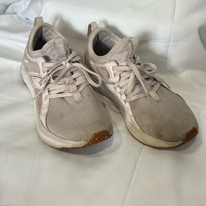 Pumas light purple soft ride 7.5
